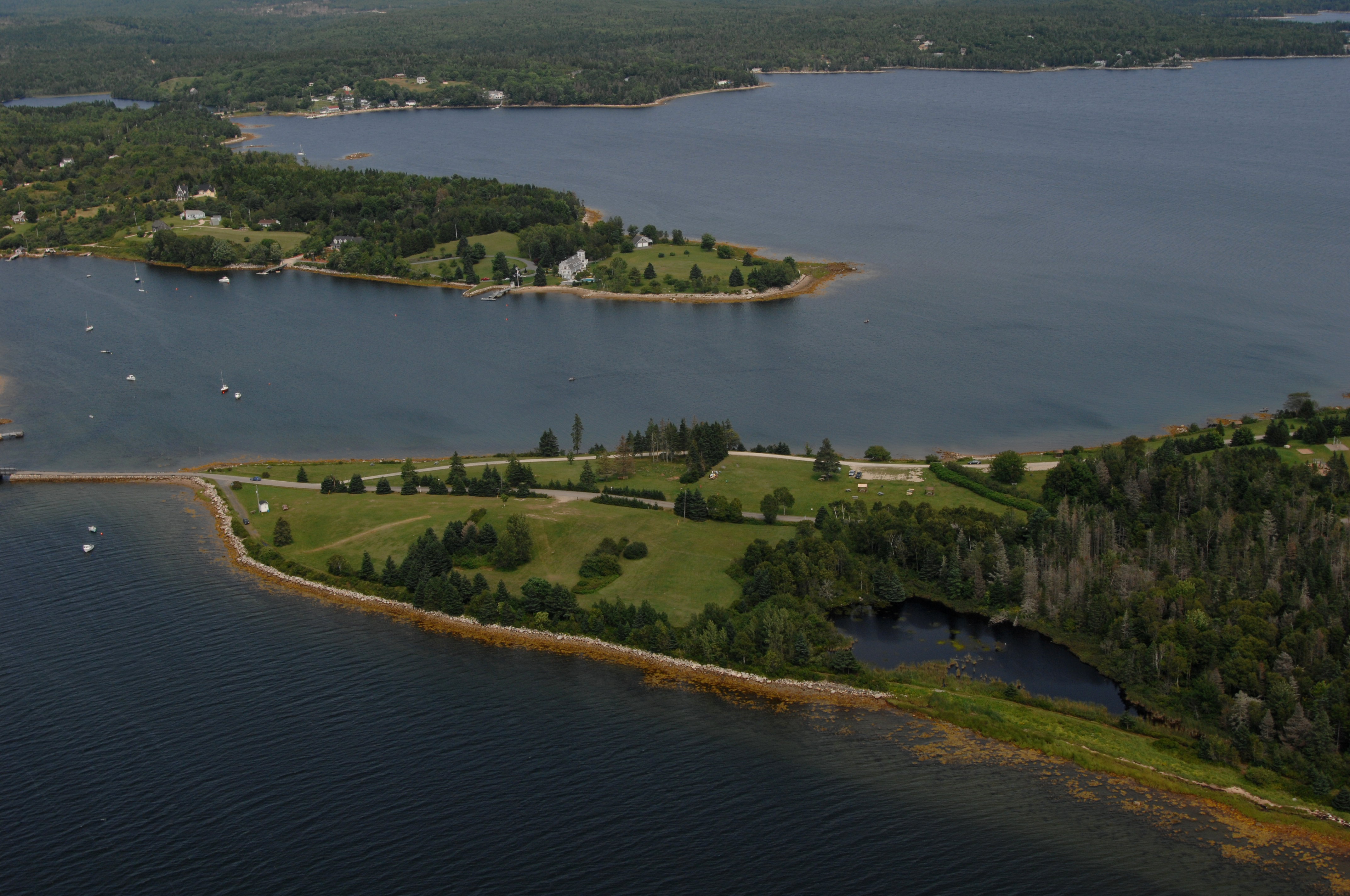 Aerial photo of Graves Island 