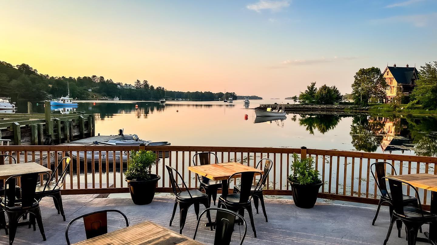 Photo of patio at the Seaside Shanty in Chester Basin